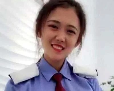 高压监狱女狱警满天星叫什么名字